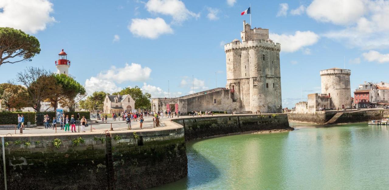 Charmant Cocon Iode Cosy Equipe, Baigne De Lumiere, Situe Au Coeur De La Rochelle A 1Min A Pied Du Marche Central Avec Tv Et Wifi Экстерьер фото