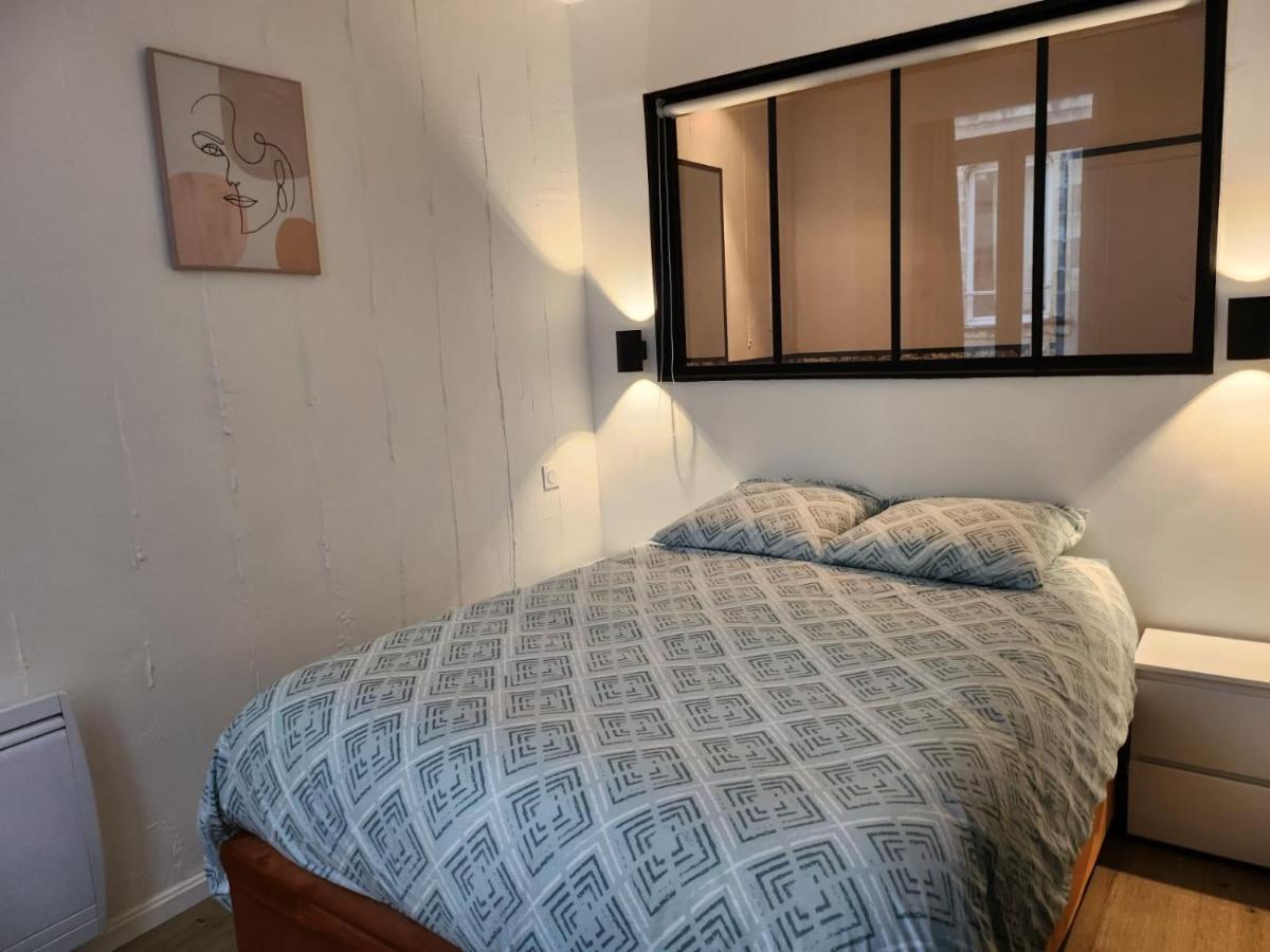 Charmant Cocon Iode Cosy Equipe, Baigne De Lumiere, Situe Au Coeur De La Rochelle A 1Min A Pied Du Marche Central Avec Tv Et Wifi Экстерьер фото